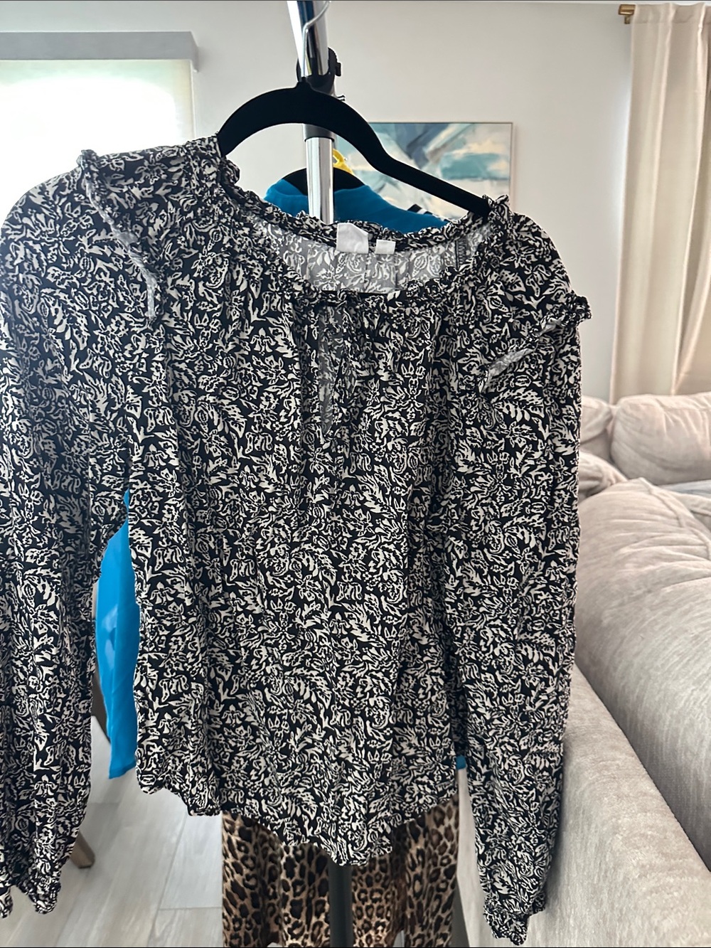 GAP Black and White Floral Peasant Blouse - Women's Top